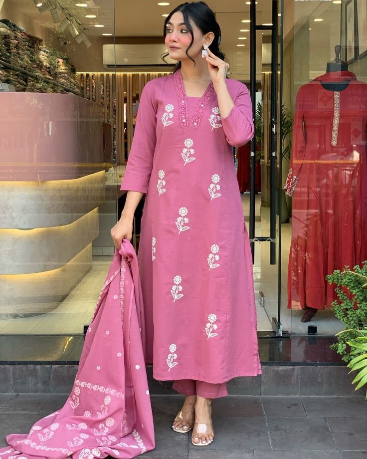Designer Embroidered Kurthi